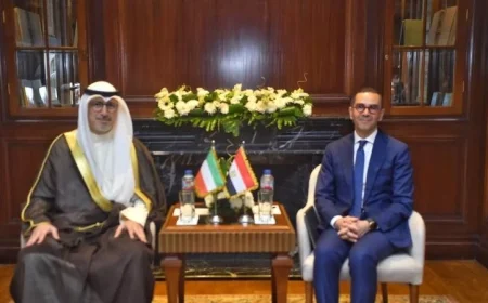 الخطيب والعجيل يناقشان سبل تعزيز التجارة والاستثمار بين مصر والكويت