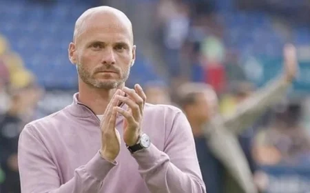 مدرب فولفسبورج يقترب من مغادرة النادي في خطوة مفاجئة