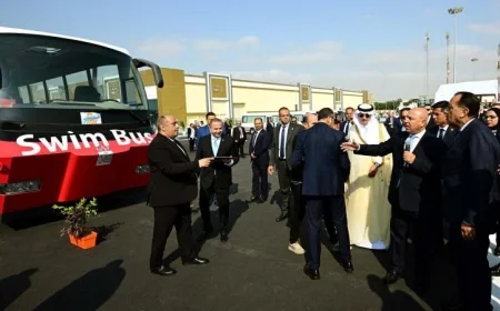 مدبولي يزور أول أتوبيس برمائي يتم تصنيعه محليا في مصر لتعزيز النقل المستدام