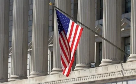 الآراء متباينة بين الأمريكيين بشأن سبب الإغلاق الحكومي الأطول في التاريخ الحديث