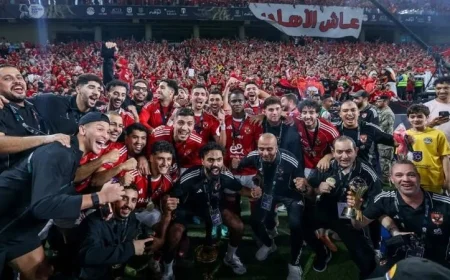 بعثة الأهلي تصل القاهرة بعد التتويج بالسوبر المصري وتمنح الفريق 5 أيام من الراحة