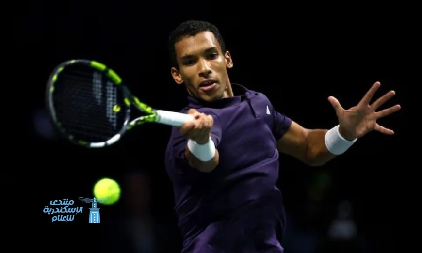 أوجيه ألياسيم يحقق إنجازاً تاريخياً بالصعود إلى نهائي باريس ماسترز للتنس