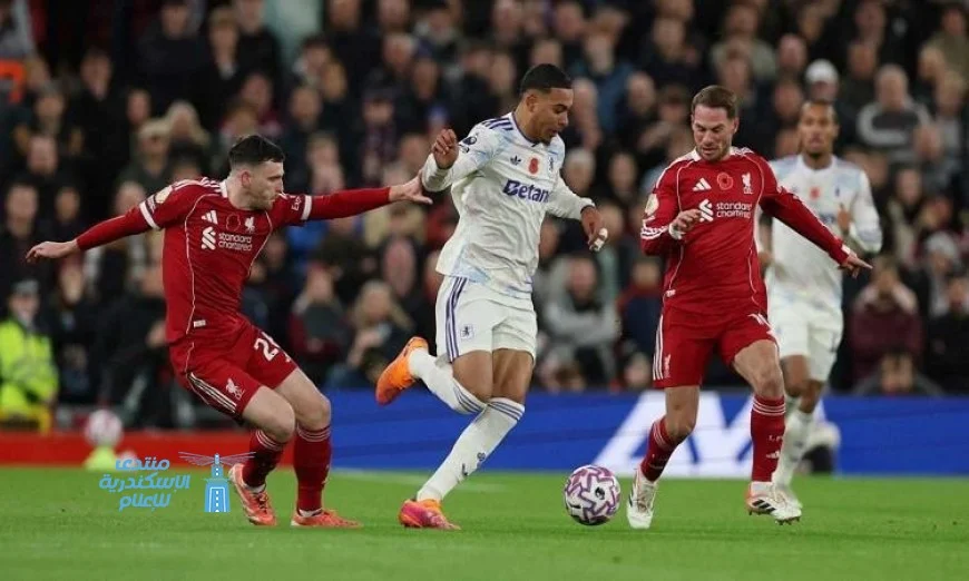 ليفربول يحقق فوزاً عريضاً على أستون فيلا بثنائية ويستعيد توازنه في الدوري الإنجليزي