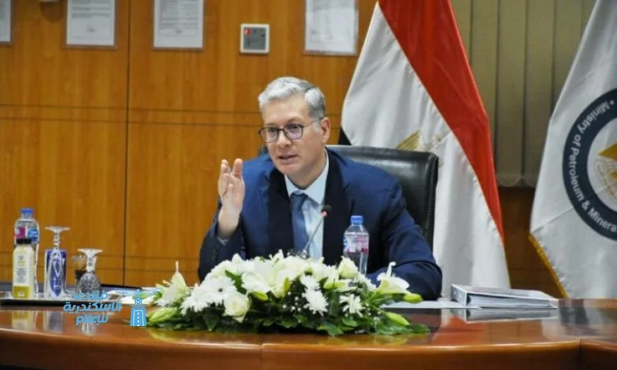 وزير البترول يحث شركة شيفرون على تعزيز أنشطة الاستكشاف في البحر الأحمر