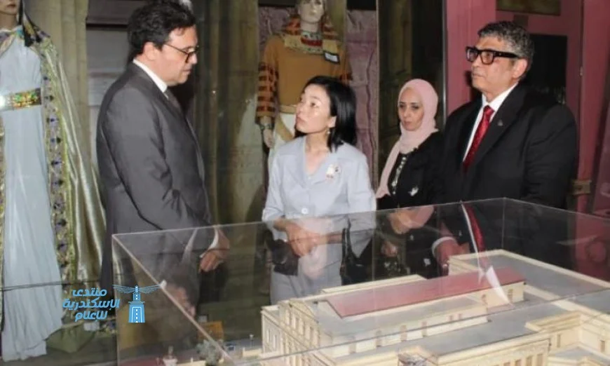 هنو يستقبل الأميرة أكيكو في حفل افتتاح المتحف المصري الكبير بالأوبرا صور