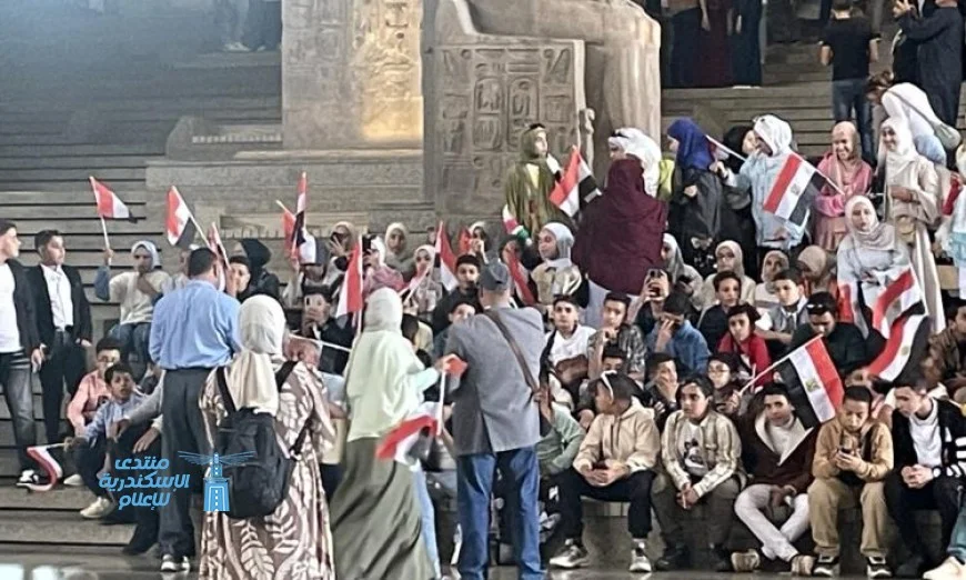 جماهير غفيرة تتوافد لزيارة المتحف المصري الكبير بالصور