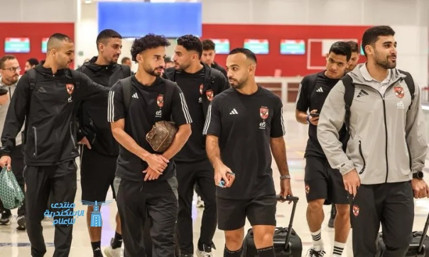 بعثة الأهلي تصل مطار دبي وتستعد للانتقال إلى مقر الإقامة في العين صور حصرية