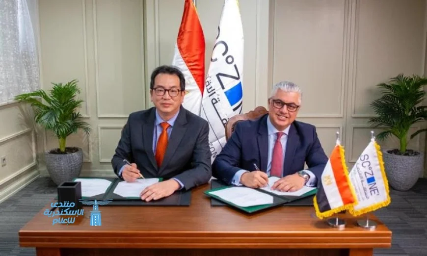 رئيس المنطقة الاقتصادية لقناة السويس يوقع عقد مشروع الملابس الجاهزة الكوري في القنطرة غرب