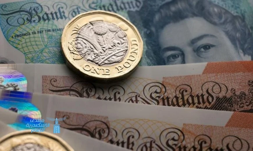 الجنيه الإسترليني يسجل أدنى مستوى في سبعة أشهر مع اقتراب زيادة ضريبة الدخل