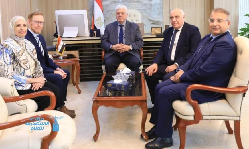 وزير التعليم العالي يستعرض آفاق التعاون مع جامعة كينجز كوليدج لندن