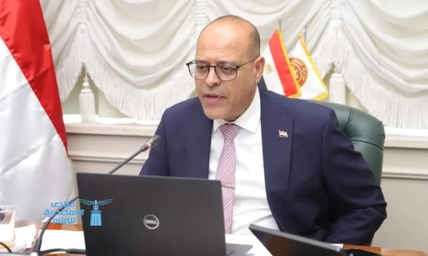 وزارة العمل تواصل جهودها لمتابعة تنفيذ قانون العمل الجديد بنجاح