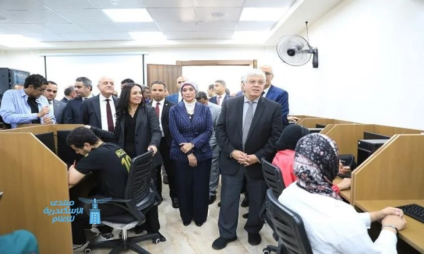 وزير التعليم العالي ووزير التضامن ومحافظ الأقصر يزورون لجان الاقتراع في الأقصر