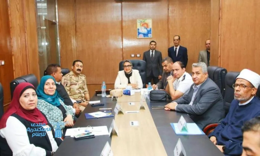 نائب محافظ الوادي الجديد تساهم في اجتماع التنمية المحلية لمراقبة سير الانتخابات