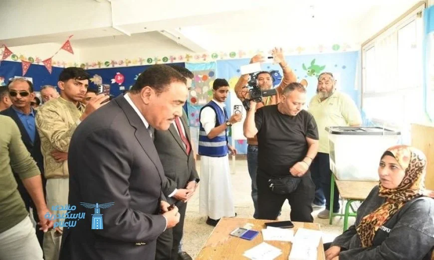 محافظ مطروح يزور لجان الانتخابات ويثني على إقبال المواطنين ووعيهم المتميز