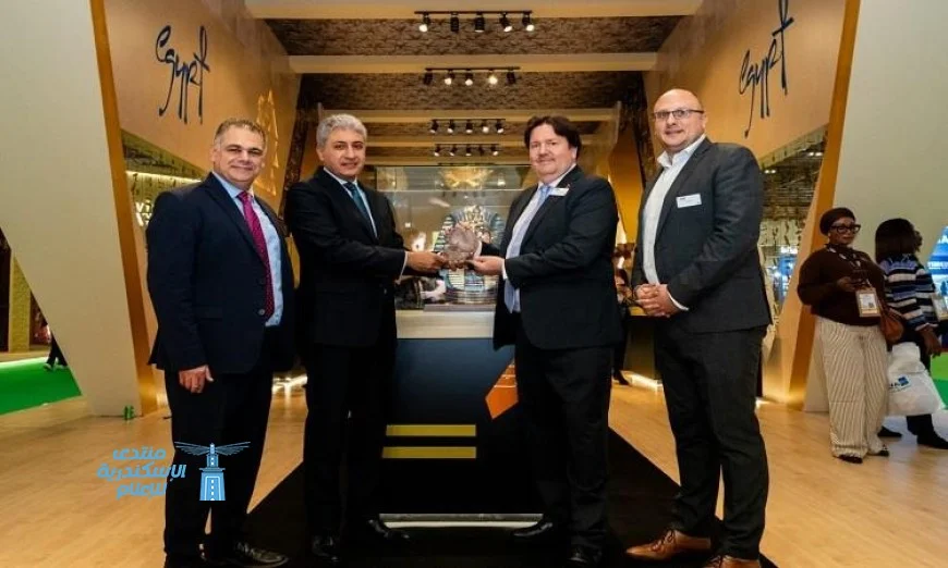 وزارة السياحة والآثار تعلن فوز الجناح المصري بجائزة تصميم الأفضل في بورصة لندن