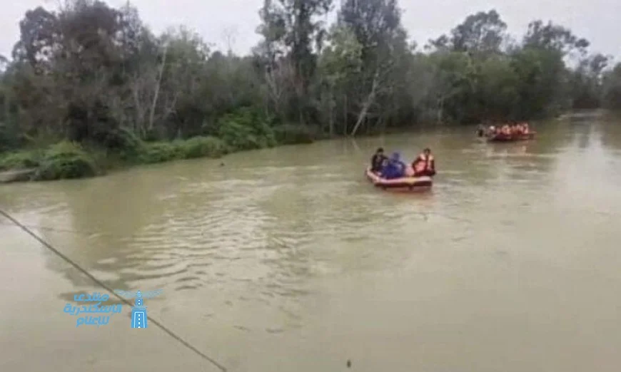 مصرع 15 شخصا إثر جرفهم بمياه نهر في بابوا شرق إندونيسيا