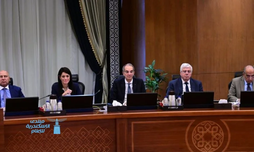 عاشور تعلن أن الوزارة تحصل على اعتماد المنظمة الحكومية المبتكرة المعتمدة