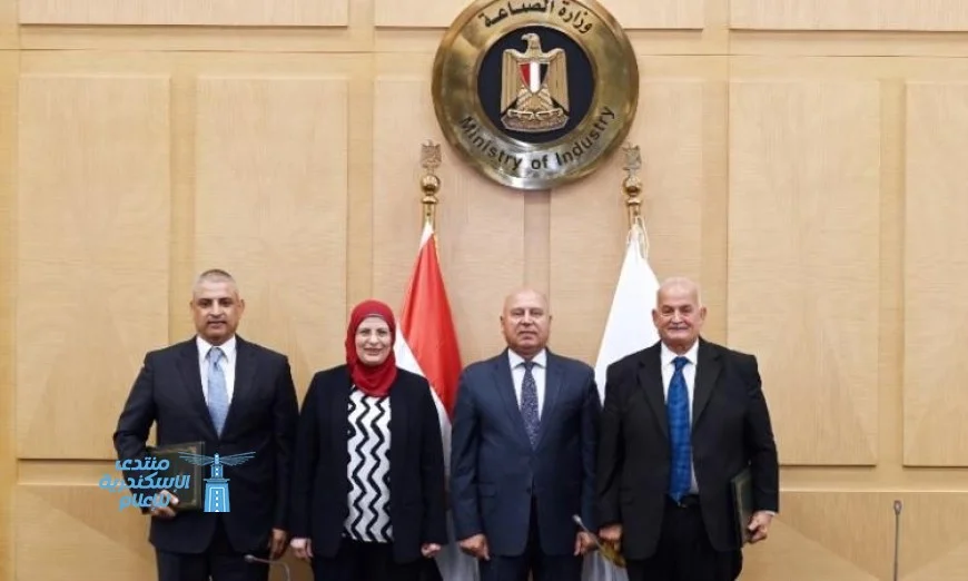 وزير الصناعة يدشن عقداً تاريخياً بين القاهرة للاستثمار وشركة ليوني الألمانية