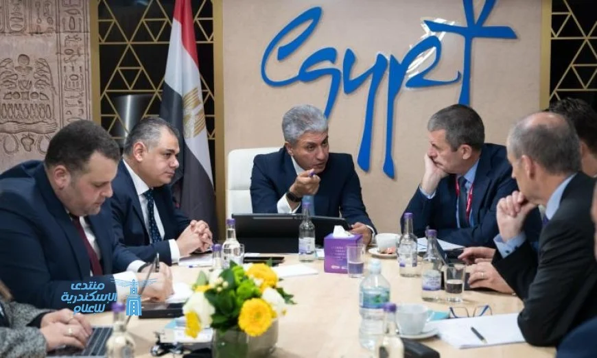 وزير السياحة يلتقي بمسؤولي شركات الطيران العالمية لتعزيز التعاون السياحي
