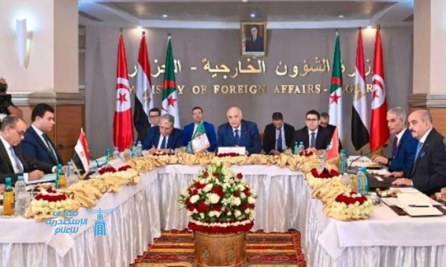 اجتماع وزراء خارجية مصر والجزائر وتونس يصدر بياناً ختامياً هاماً حول الوضع في ليبيا