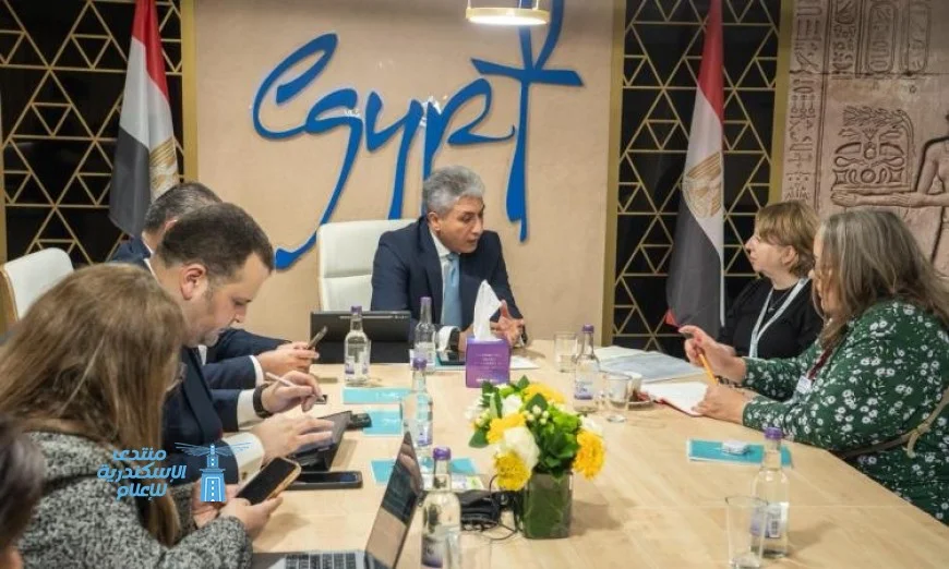 وزير السياحة يلتقي ممثلي اتحاد وكلاء وشركات السفر البريطاني لتعزيز التعاون السياحي