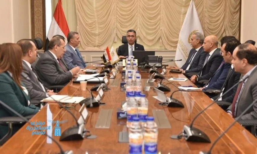 وزير التموين يعقد اجتماعا مهمًا لمراقبة توافر السلع الأساسية في الأسواق