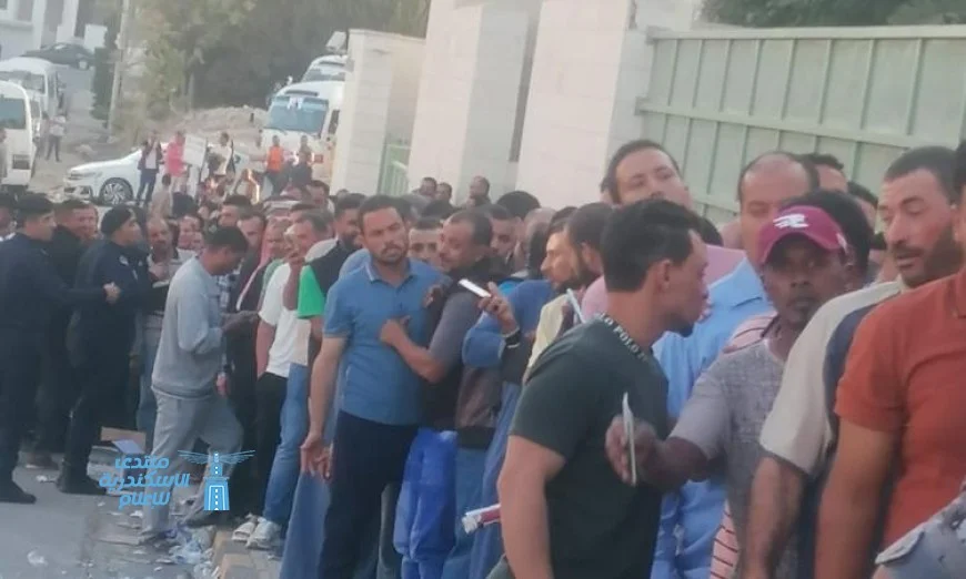 اللجنة الانتخابية في الكويت تختتم عملية الاقتراع بانتهاء تصويت آخر ناخب