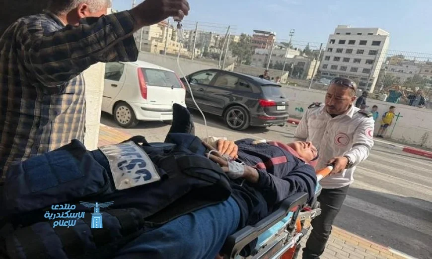 الهجوم الهمجي للمستوطنين على الصحفيين في بلدة بيتا يُعتبر جريمة حرب وفقًا للصحفيين الفلسطينيين