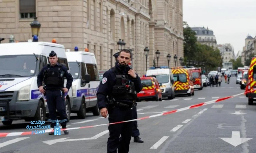 اعتقال ثلاث نساء في فرنسا بتهمة التخطيط لاعتداءات إرهابية وتهديد الأمن الوطني