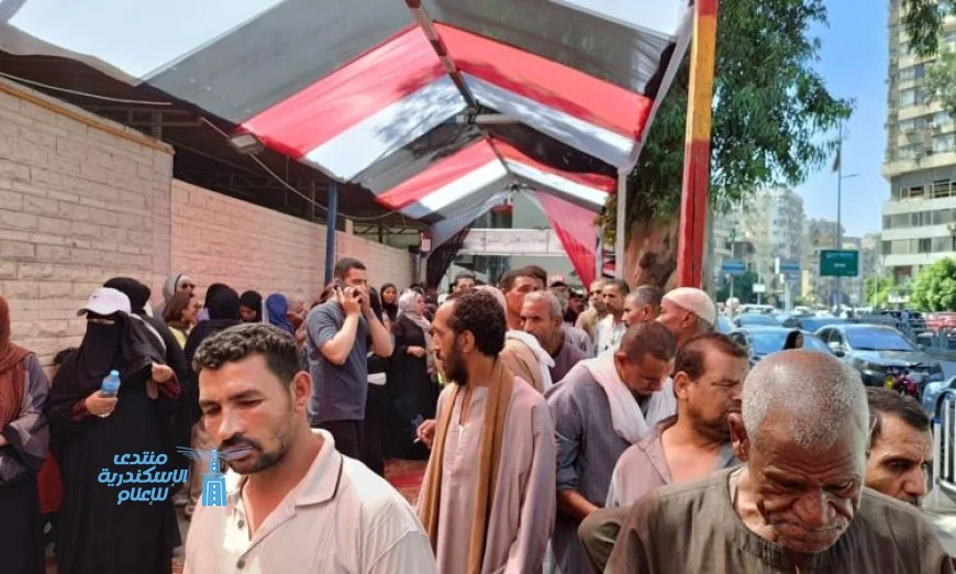 تصاعد الإقبال من الناخبين على مراكز التصويت في دائرتي الطالبية والعمرانية