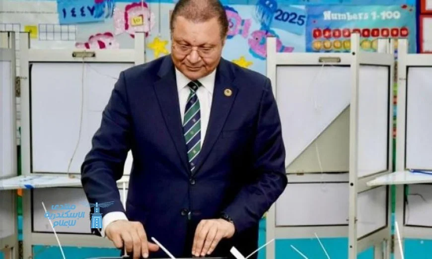 رئيسا الرقابة الصحية والأمومة والطفولة يشاركان في انتخابات النواب ويصوتان لأعضاء البرلمان