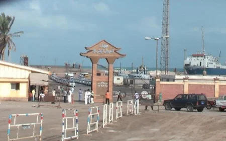 موجة الطقس السيئ تؤدي إلى إغلاق ميناء العريش البحري