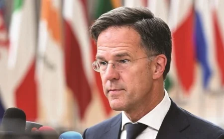 روته يؤكد سعي الناتو لتعزيز الأمن في القطب الشمالي وجرينلاند