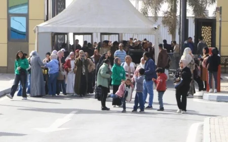 حضور جماهيري كبير في ثاني أيام معرض القاهرة الدولي للكتاب 57