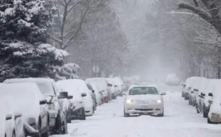 رئيس وزراء بولندا يعلن عن مساعدات لأوكرانيا لحماية المدنيين من برد الشتاء