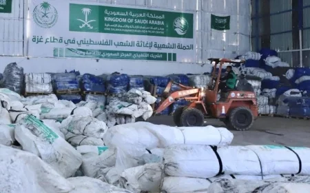 سلمان للإغاثة يقدم الملابس الشتوية كهدية للمرضى والطواقم الطبية في مستشفيات غزة