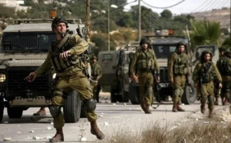 اصابة فلسطينيين بالاختناق خلال اقتحام قوات الاحتلال لمناطق جنوب الخليل