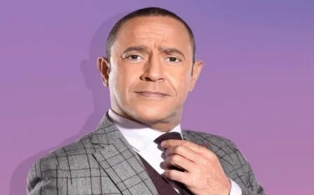 أشرف عبد الباقي يعبر عن سعادته بتقديم مسرحية عائلة الشماشرجي الجديدة