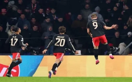 بايرن ميونخ يحسم صراع آيندهوفن بالفوز 2-1 في دوري أبطال أوروبا