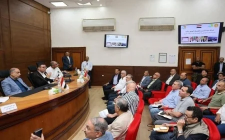 محافظ المنيا يستعرض إنجازات مشروعات مياه الشرب والصرف الصحي لعام 2025