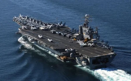 وصول مدمرة بحرية أمريكية جديدة إلى الشرق الأوسط ليصبح العدد الإجمالي 6 دبابت بحرية