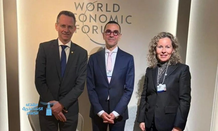 وزير الاستثمار يؤكد التزام الحكومة بتهيئة بيئة مثالية لمشروعات الهيدروجين الأخضر