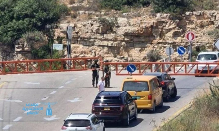 قوات الاحتلال الإسرائيلي تفرض إغلاقًا على حاجز عطارة العسكري في شمال رام الله
