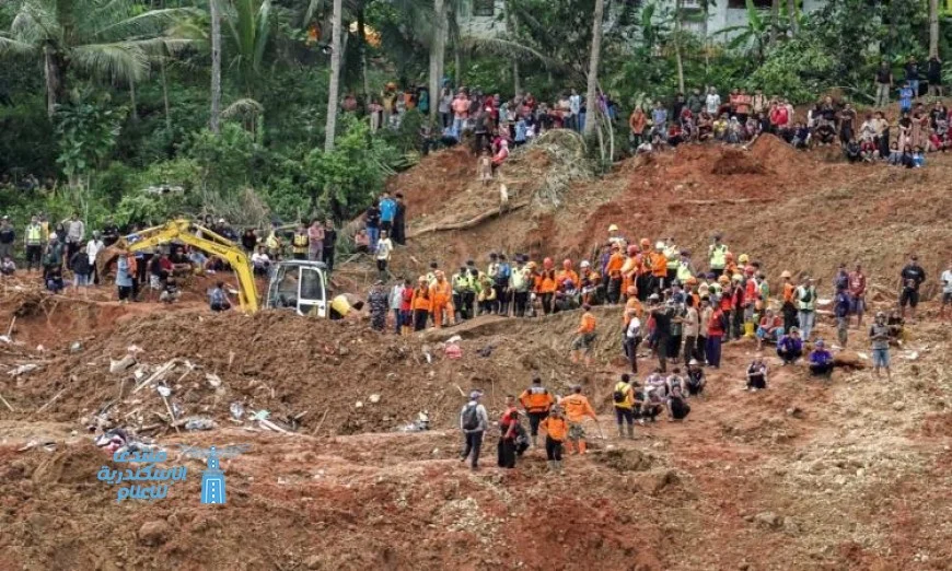 عمليات البحث عن المفقودين في إندونيسيا تستأنف بعد الانهيار الأرضي المدمر