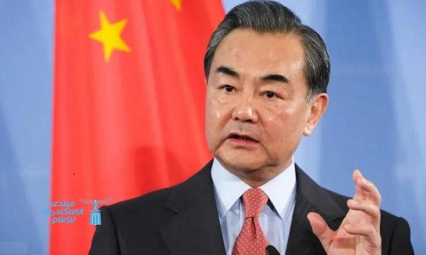 اجتماعات هامة بين وزير خارجية الصين وأمين عام منظمة التعاون الإسلامي في بكين لتعزيز التعاون والتفاهم