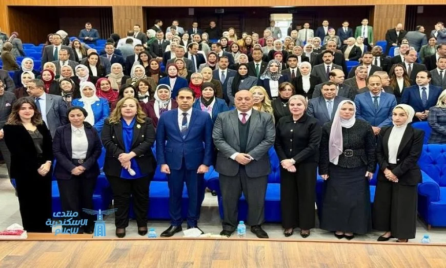 وحدة شئون المرأة وذوي الإعاقة بالنيابة الإدارية تنظم دورة تدريبية حول التحول الرقمي