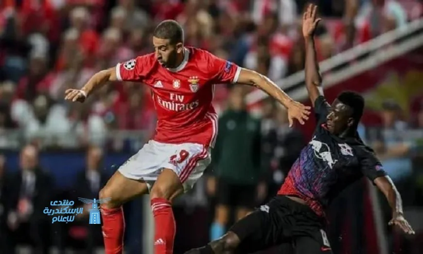 بنفيكا يحقق انتصارًا مثيرًا على ريال مدريد برباعية ويصعد إلى الملحق الأوروبي