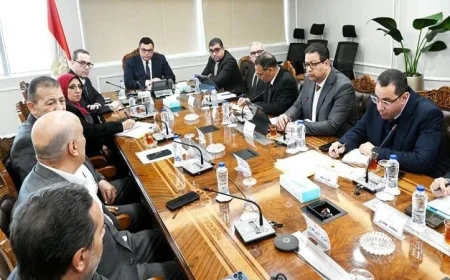 وزير الإسكان يتولى مهمة الترويج لمشروعات المدن الجديدة مع شركة التعمير العقارية HDP