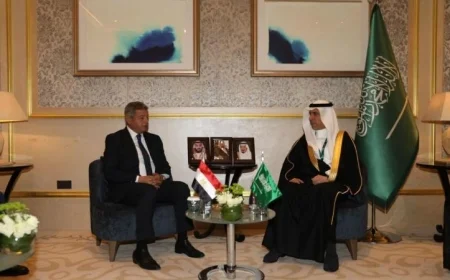 رئيس الهيئة العليا للإعلام يعقد لقاءات هامة خلال المنتدى السعودي للإعلام