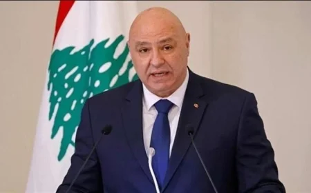 الرئيس اللبناني يندد برش إسرائيل للمبيدات السامة على أراضٍ زراعية لبنان